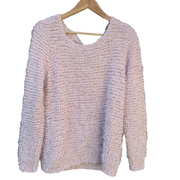 Jennifer Lopez Sweaters - Jennifer Lopez women's blush colored sweater with ribbon on back size XL